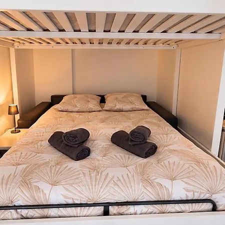 Majestic Paris - Disneyland - Free Parking Apartment Esbly